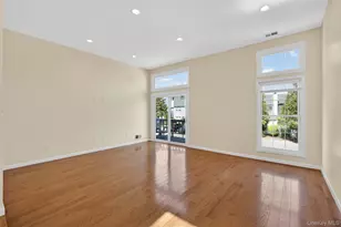 215 Summit Way, Syosset, NY 11791 - Photo 4