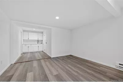 215 Summit Way, Syosset, NY 11791 - Photo 22