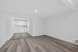 215 Summit Way, Syosset, NY 11791 - Photo 22