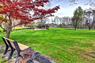 110 Exmore Ct, Ridge, NY 11961 - Photo 32