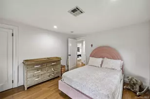 57 Berkley Rd, Mineola, NY 11501 - Photo 20