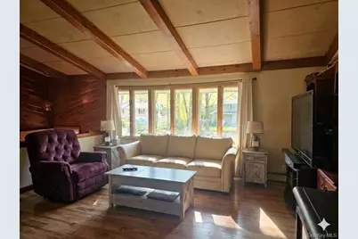 [Address not provided], Commack, NY 11725 - Photo 4