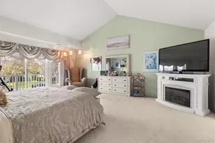 152 Pace Dr S, West Islip, NY 11795 - Photo 22