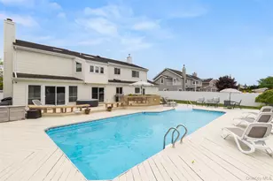 152 Pace Dr S, West Islip, NY 11795 - Photo 34