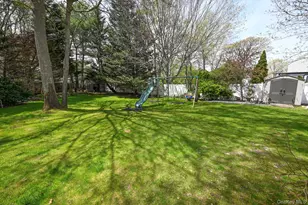 6 Ivy Ct, Centereach, NY 11720 - Photo 6