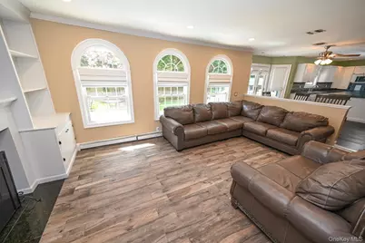 6 Ivy Court, Centereach, NY 11720 - Photo 14
