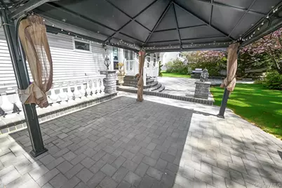 6 Ivy Court, Centereach, NY 11720 - Photo 8