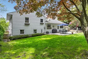 34 Bridge Rd, Manhasset, NY 11030 - Photo 26