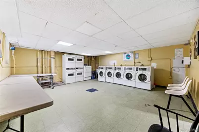 2275 Cruger Ave #3A, Bronx, NY 10467 - Photo 10