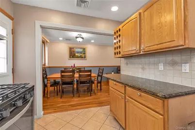 16 W 16th Street, Deer Park, NY 11729 - Photo 8