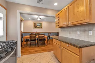 16 W 16th St, Deer Park, NY 11729 - Photo 8