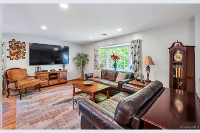 4 Florence Street, Nesconset, NY 11767 - Photo 8