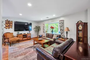 4 Florence St, Nesconset, NY 11767 - Photo 8