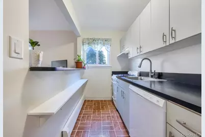 49 Mildred Place #4A, North Babylon, NY 11703 - Photo 10