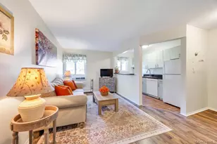 49 Mildred Pl, North Babylon, NY 11703 - Photo 8