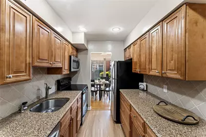 250 N Village Avenue #A24, Rockville Centre, NY 11570 - Photo 6