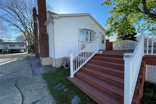 581 Grand Ave, Lindenhurst, NY 11757 - Photo 34