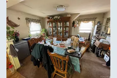 581 Grand Avenue, Lindenhurst, NY 11757 - Photo 22