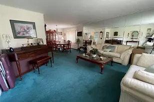 581 Grand Ave, Lindenhurst, NY 11757 - Photo 4