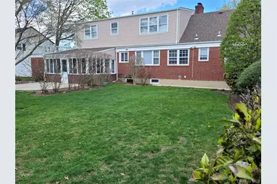33 Nassau Boulevard, West Hempstead, NY 11552 - Photo 12