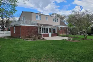 33 Nassau Blvd, West Hempstead, NY 11552 - Photo 10