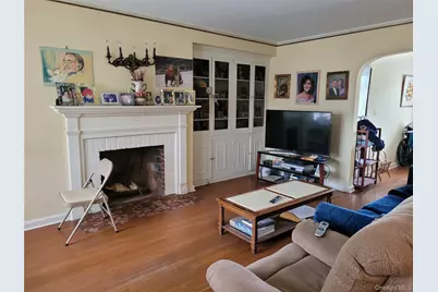 33 Nassau Boulevard, West Hempstead, NY 11552 - Photo 18