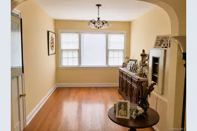 33 Nassau Boulevard, West Hempstead, NY 11552 - Photo 20