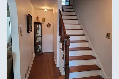 33 Nassau Boulevard, West Hempstead, NY 11552 - Photo 16