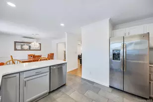 343 Oak Ave, Flanders, NY 11901 - Photo 18