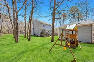 343 Oak Ave, Flanders, NY 11901 - Photo 36