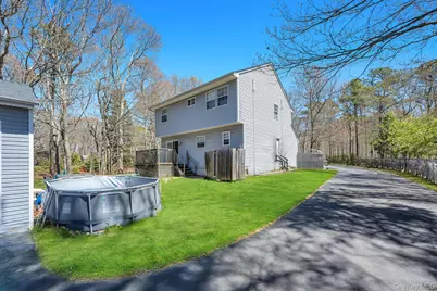 343 Oak Avenue, Flanders, NY 11901 - Photo 34
