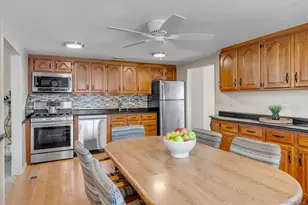 25 Deville Dr, Selden, NY 11784 - Photo 4