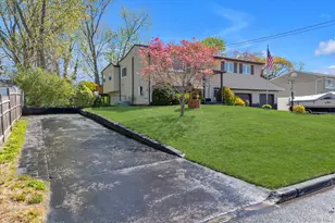 25 Deville Dr, Selden, NY 11784 - Photo 22