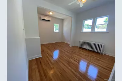 9 Nassau Road #1, Glen Cove, NY 11542 - Photo 4