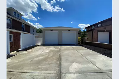 9 Nassau Road #1, Glen Cove, NY 11542 - Photo 18