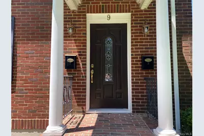 9 Nassau Road #1, Glen Cove, NY 11542 - Photo 2