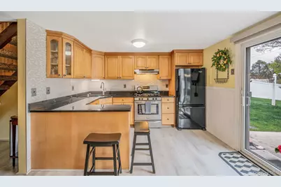 10 Lehigh Lane, Farmingville, NY 11738 - Photo 10