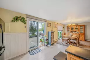 10 Lehigh Ln, Farmingville, NY 11738 - Photo 12