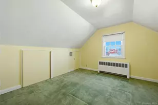 10 Bunny Ln, Amityville, NY 11701 - Photo 22