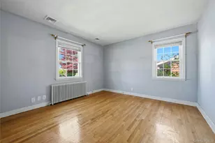 10 Bunny Ln, Amityville, NY 11701 - Photo 14