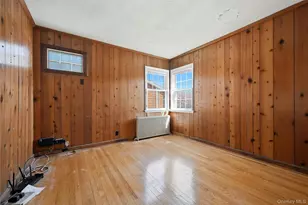 10 Bunny Ln, Amityville, NY 11701 - Photo 12