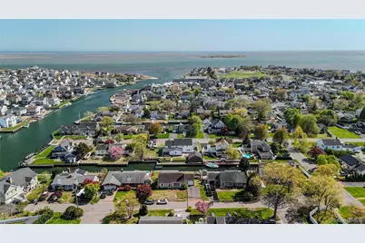 10 Bunny Lane, Amityville, NY 11701 - Photo 26