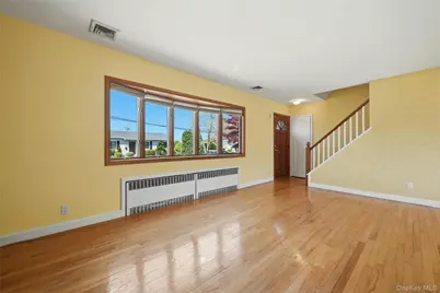 10 Bunny Lane, Amityville, NY 11701 - Photo 4