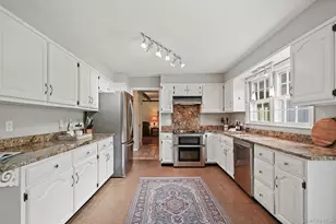 112 Parkview Rd N, Pound Ridge, NY 10576 - Photo 8
