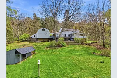 112 Parkview Road N, Pound Ridge, NY 10576 - Photo 2