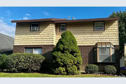 27 Southridge Drive #1, Glen Cove, NY 11542 - Photo 8