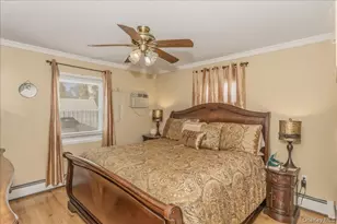 25 Summit Ln, Levittown, NY 11756 - Photo 10