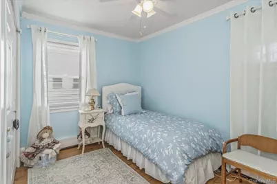 25 Summit Lane, Levittown, NY 11756 - Photo 12