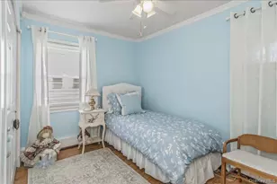 25 Summit Ln, Levittown, NY 11756 - Photo 12