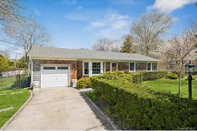 5 Maryland Boulevard, Hampton Bays, NY 11946 - Photo 1